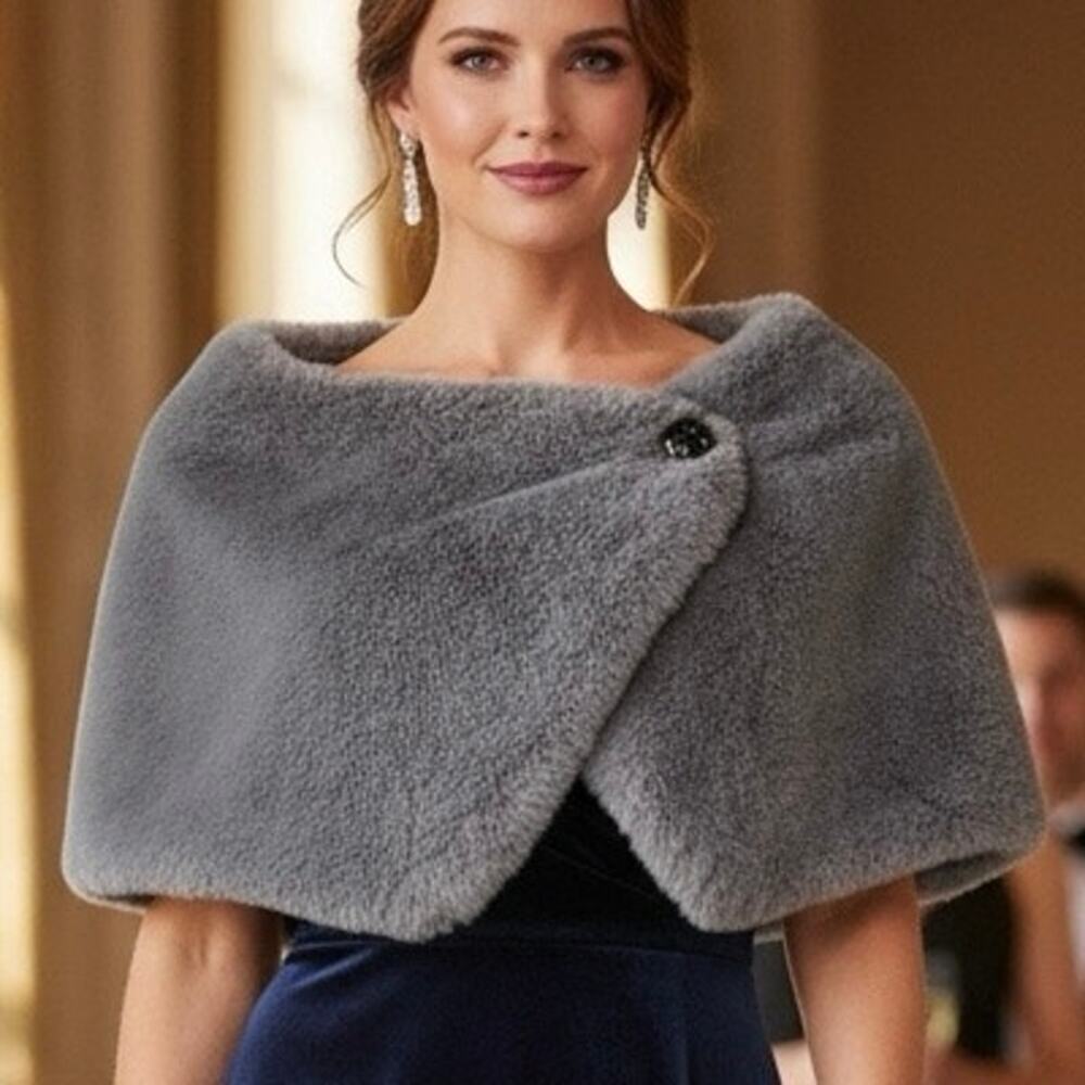 Tahari ASL Faux Fur Stole Capelet Gray Size Med